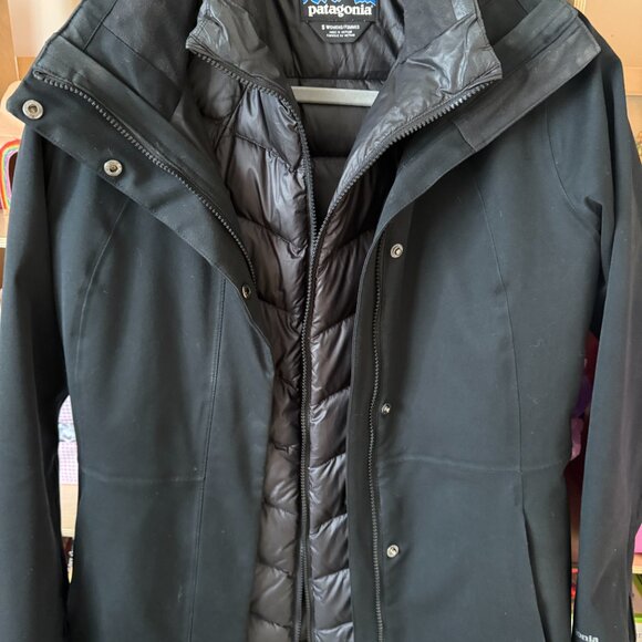 Patagonia W's Tres 3 in 1 Parka - Picture 5 of 8